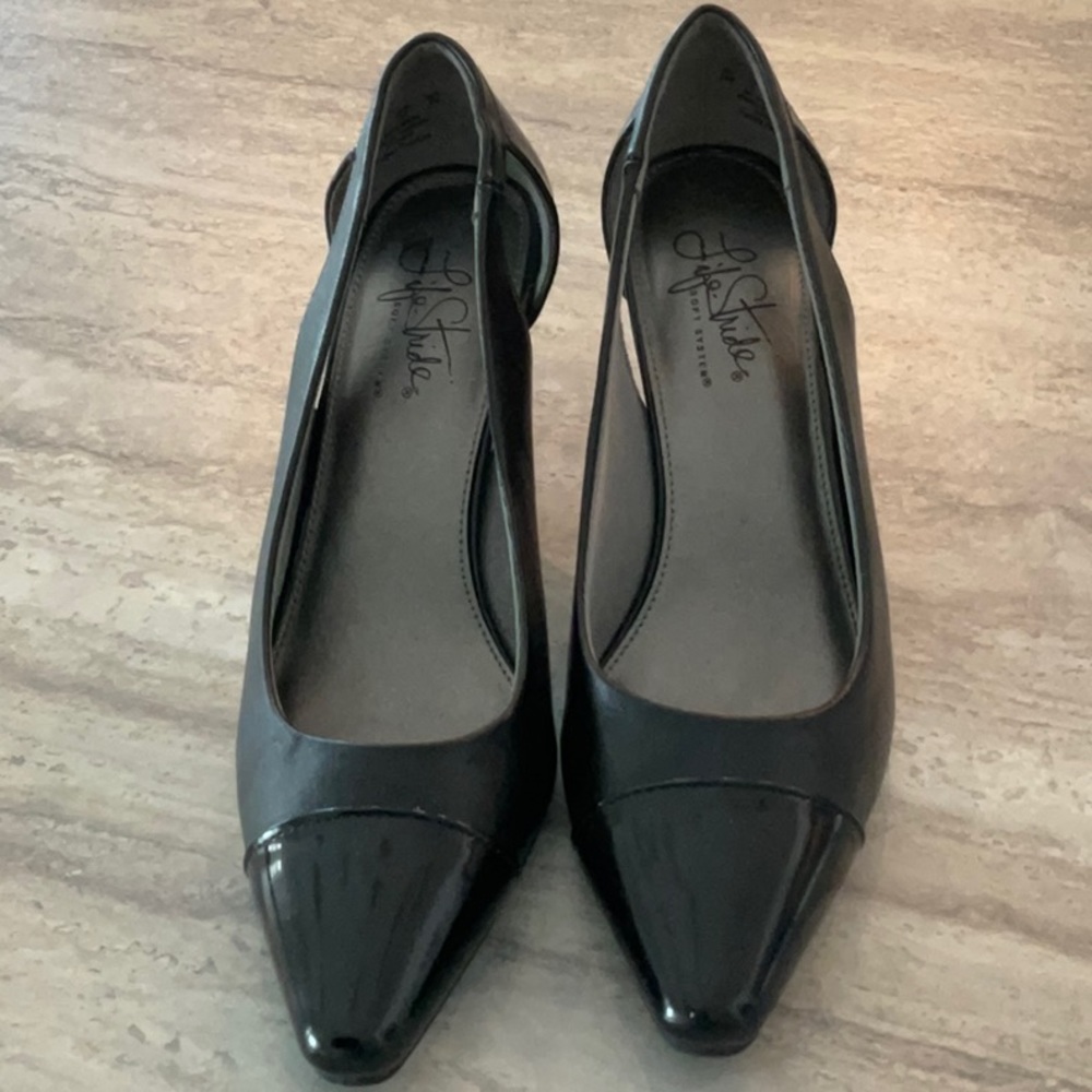 Black LifeStride Pumps